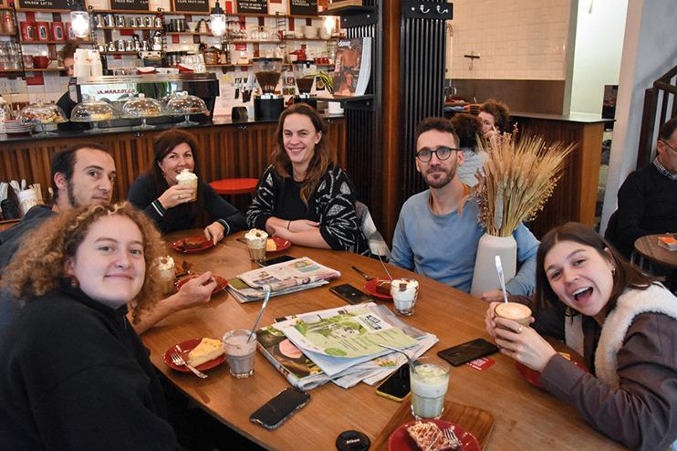 Het team van jobstudenten en flexi's die achter Mister T staan.
